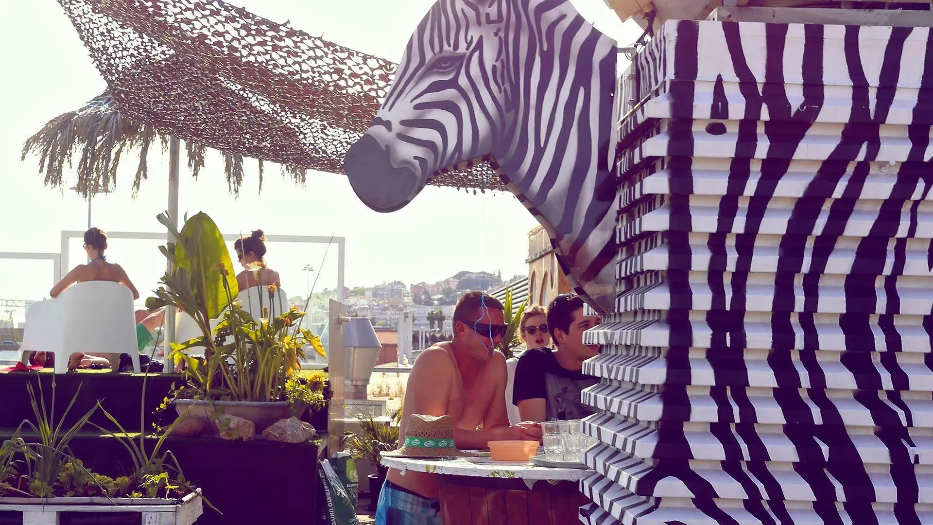 Sunset Destination Hostel Lisbon
