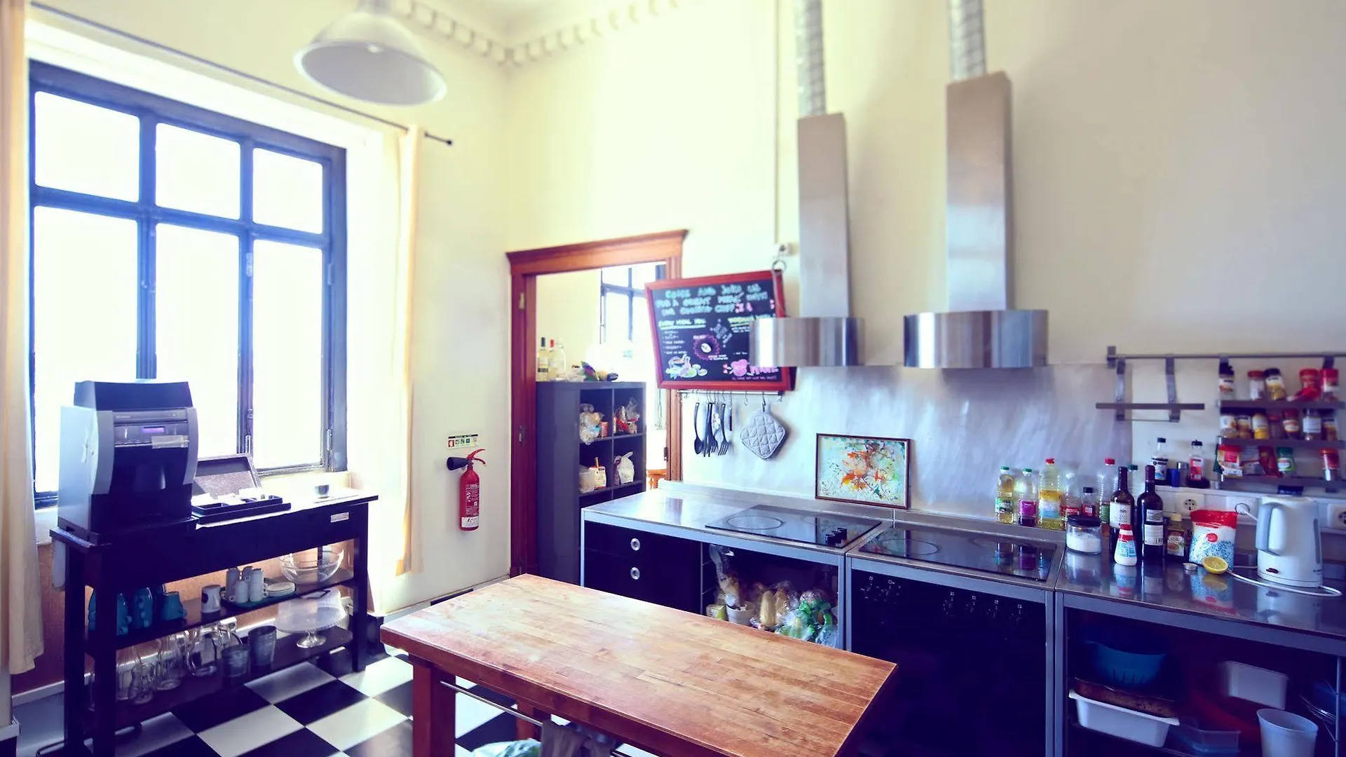 Sunset Destination Hostel Lisbon