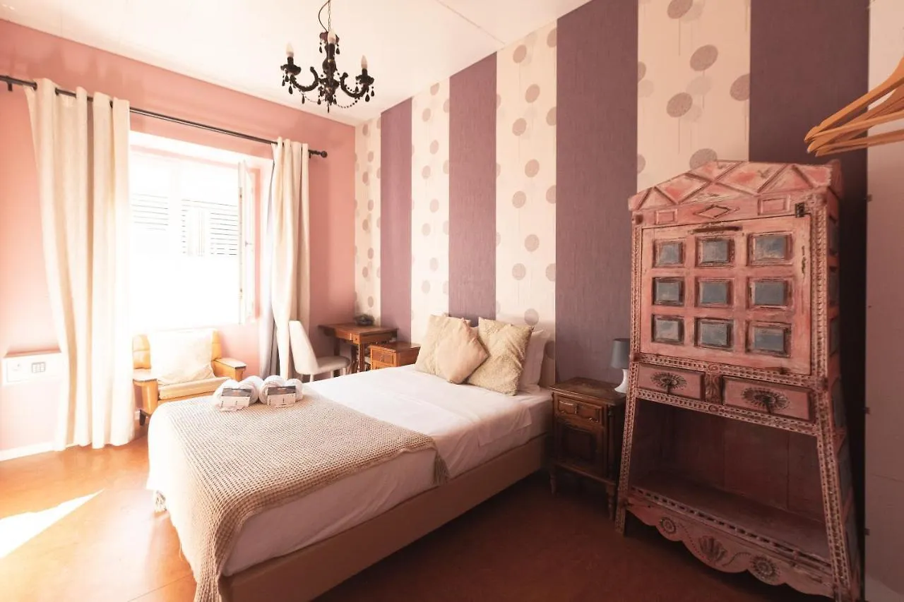 Sunset Destination Hostel Lisbon