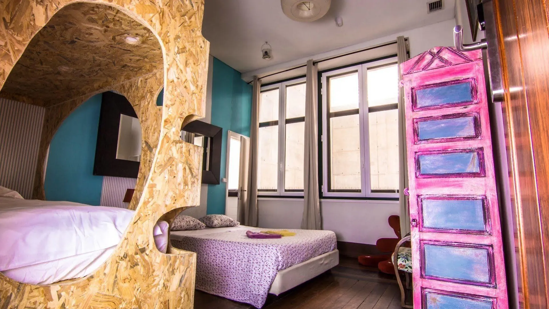 Sunset Destination Hostel Lisbon