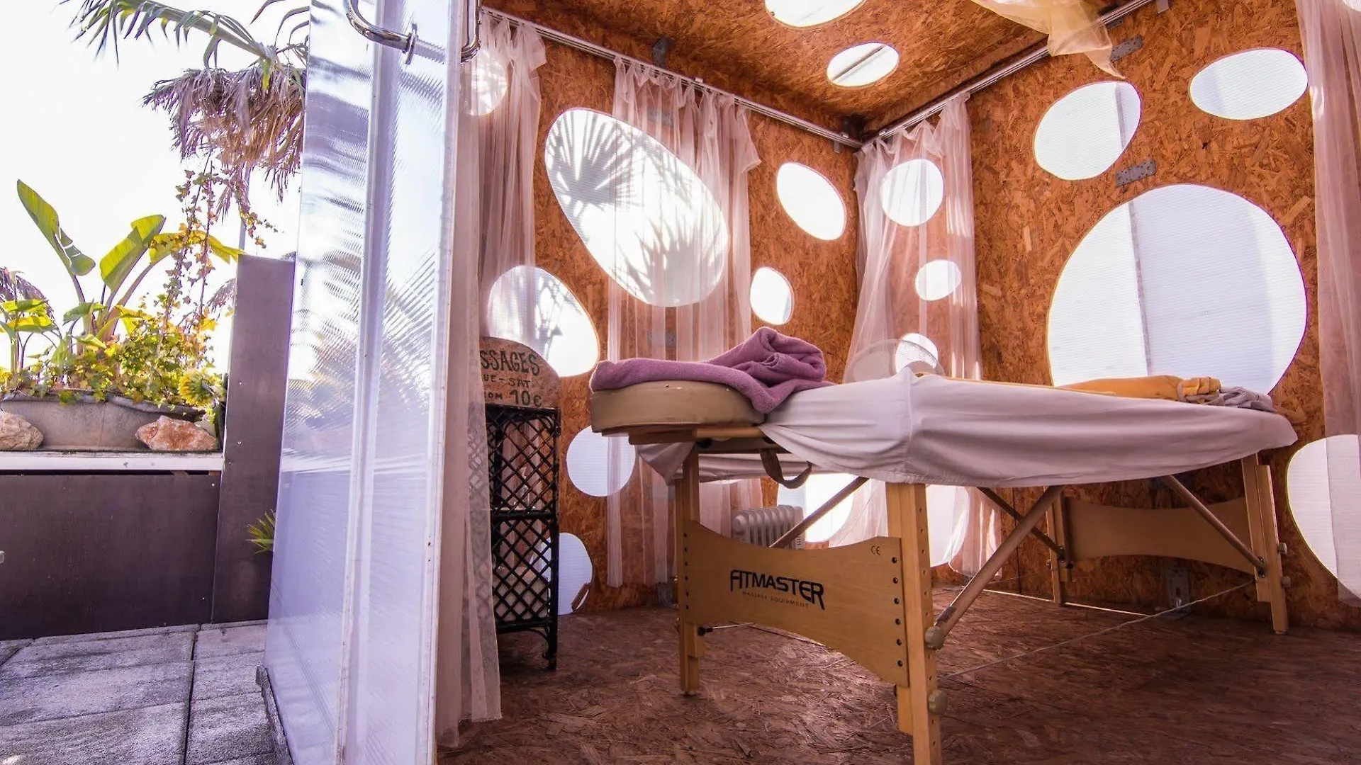 Sunset Destination Hostel Lisbon Portugal